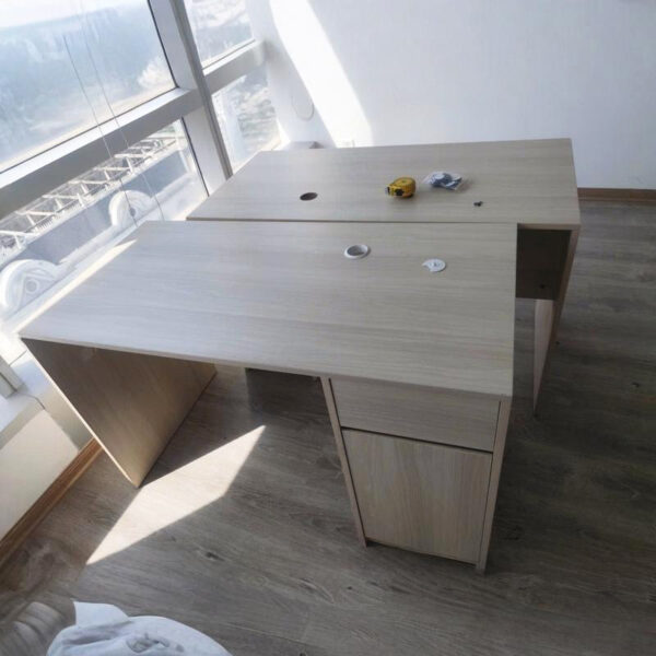 ban lam viec cu 1m2 van go sang co hoc tu 3