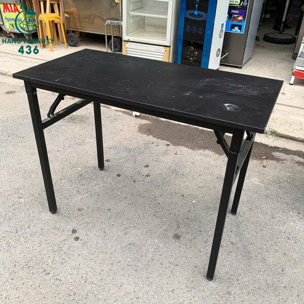 ban lam viec cu 1m2x60cm mat go chan sat den gap gon tien loi 2 1