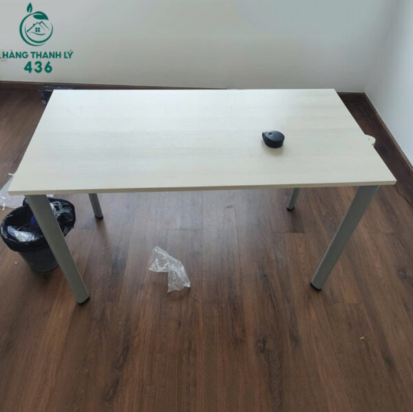Bàn Làm Việc Cũ 1M2X60CMX75CM Mặt Trắng Nhã Nhặn
