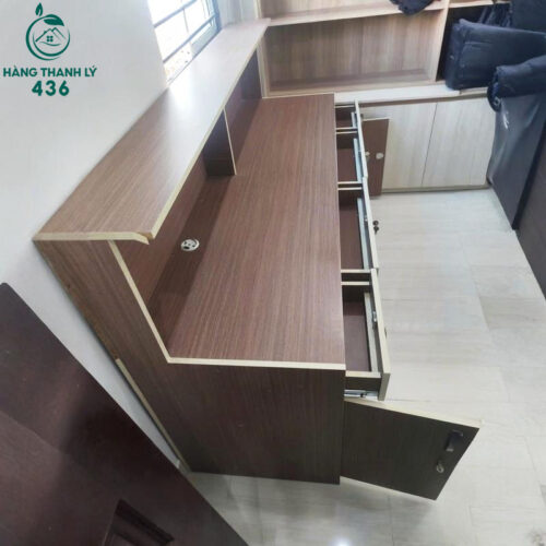 ban lam viec cu thiet ke lien tu ngan keo gon gang 1