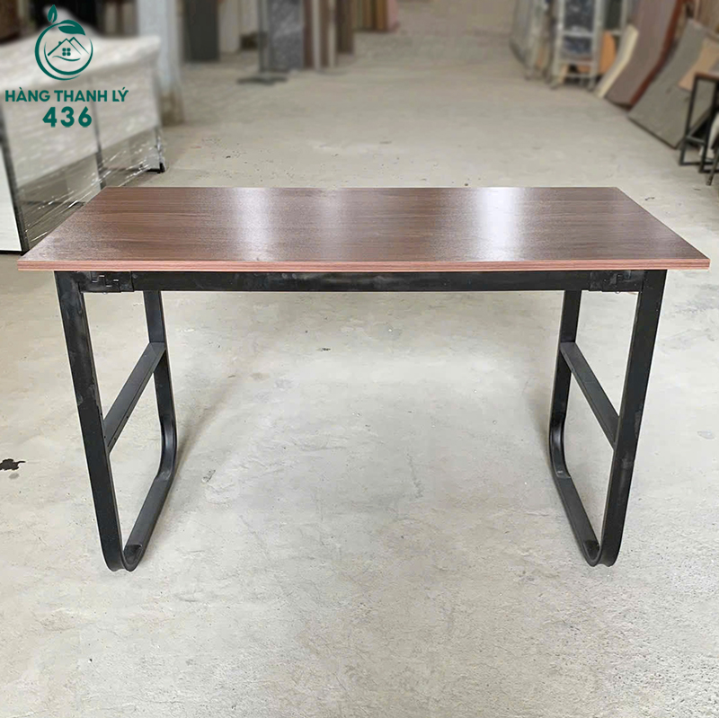 ban-lam-viec-go-cu Mua Bàn Làm Việc Cũ Ở Đâu Tại TP.HCM? Giá Rẻ, Nhiều Mẫu