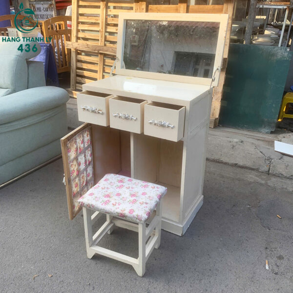 ban trang diem cu go mau kem kieu dang de thuong 5