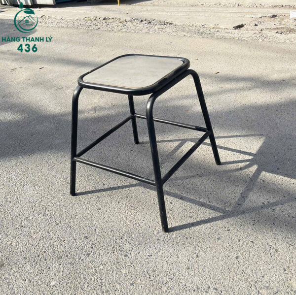 ghe don cafe cu chan sat son den vung chac 2