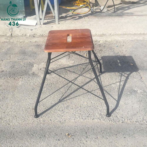 Ghế Đôn Cafe Cũ Mặt Gỗ Vuông Gọn Nhẹ