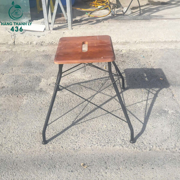 Ghế Đôn Cafe Cũ Mặt Gỗ Vuông Gọn Nhẹ