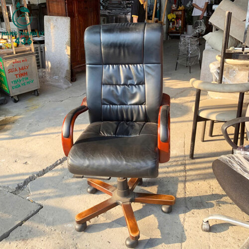 ghe giam doc cu boc da den ngoi em lung cao 2