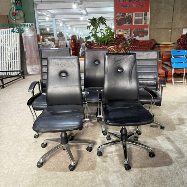 ghe xoay cu boc da mau den lung cao co tay vin 4