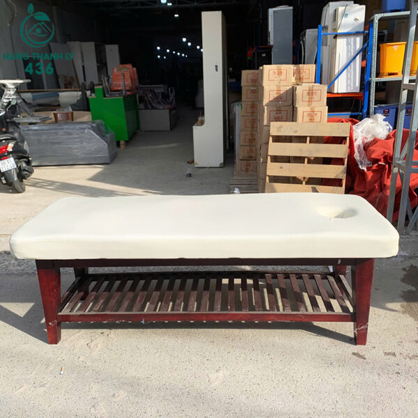 giuong massage cu mau trang nem day em ai 3