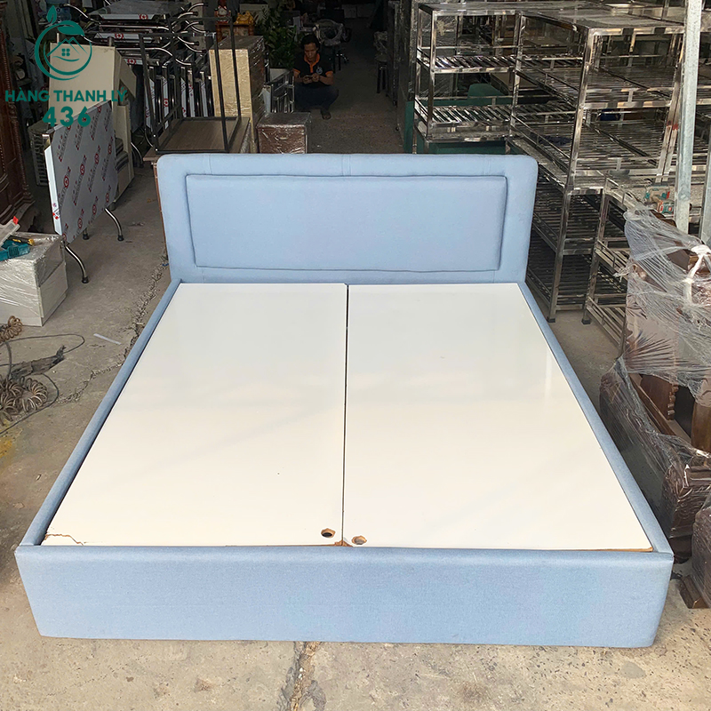 Giường Ngủ Bọc Nệm Cũ 1M8X2M Màu Xanh Nhạt Sang Nhẹ giuong-ngu-boc-nem-cu-1m8x2m-mau-xanh-nhat-sang-nhe-3 Giường Ngủ Bọc Nệm Cũ 1M8X2M Màu Xanh Nhạt Sang Nhẹ