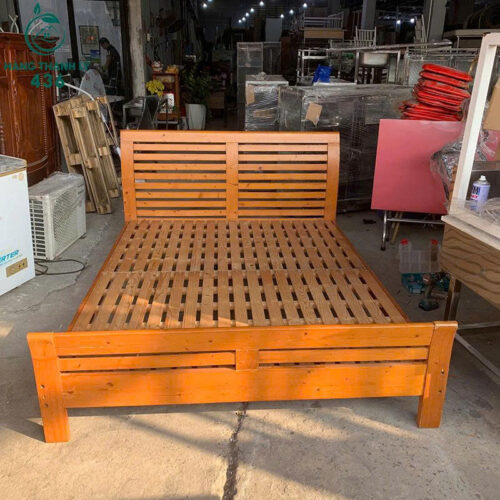 Giường Ngủ Cũ 1M55X2M Gỗ Màu Vàng Sáng Dạt Nan Thông Thoáng