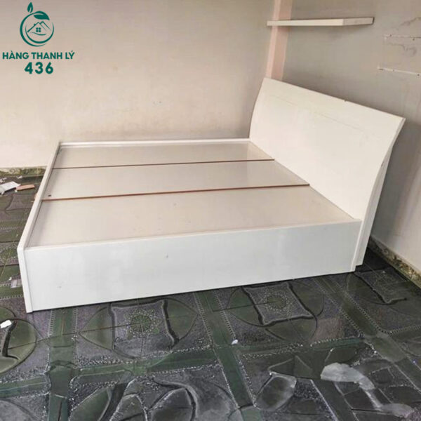 Giường Ngủ Cũ 1M6X2M Màu Trắng Thiết Kế Hiện Đại