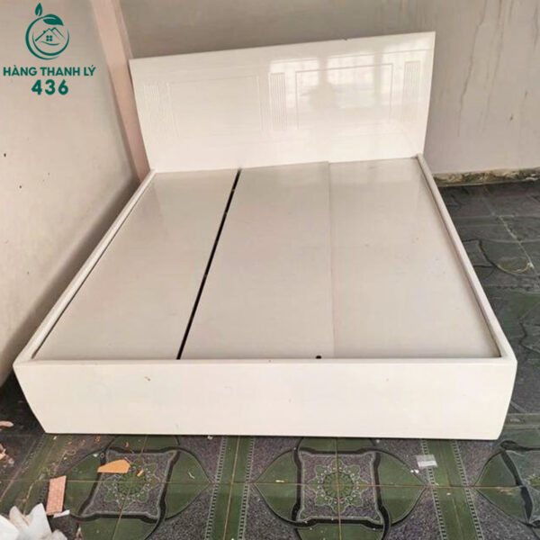 Giường Ngủ Cũ 1M6X2M Màu Trắng Thiết Kế Hiện Đại