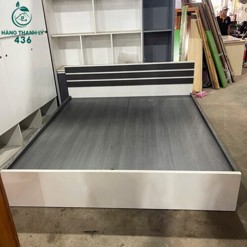 giuong-ngu-cu-1m8x2m-mau-xam-trang-thiet-ke-2-ngan-keo-2-500x500 Thanh Lý Bàn Ghế Cũ, Mua Bán Đồ Nội Thất Cũ Giá Rẻ TPHCM