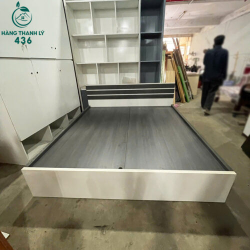 giuong ngu cu 1m8x2m mau xam trang thiet ke 2 ngan keo 3