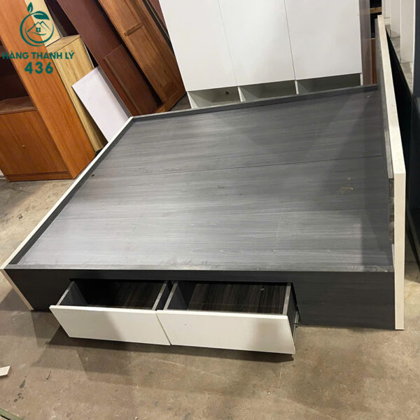 giuong ngu cu 1m8x2m mau xam trang thiet ke 2 ngan keo 5