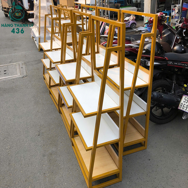 Kệ Trưng Bày Cũ 60CMX30CMX1M35 Khung Sắt Sơn Vàng ke-trung-bay-cu-60cmx30cmx1m35-khung-sat-son-vang-2 Kệ Trưng Bày Cũ 60CMX30CMX1M35 Khung Sắt Sơn Vàng