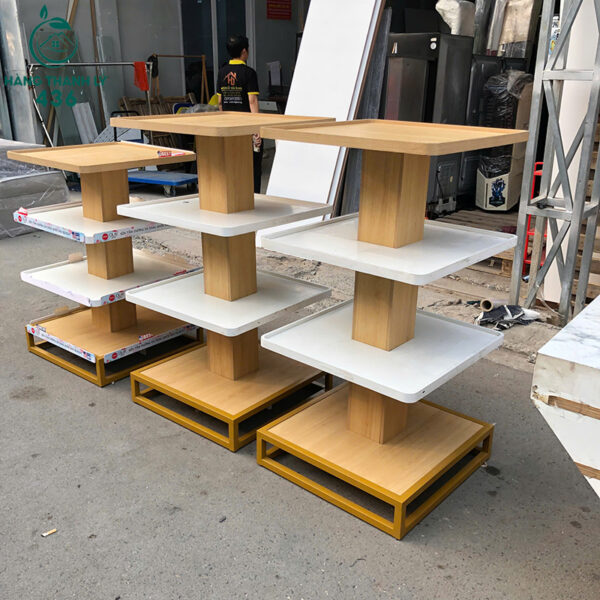 ke-trung-bay-cu-60cmx60cmx95cm-mau-go-phoi-trang-nhieu-kich-thuoc (1) ke trung bay cu 60cmx60cmx95cm mau go phoi trang nhieu kich thuoc 1