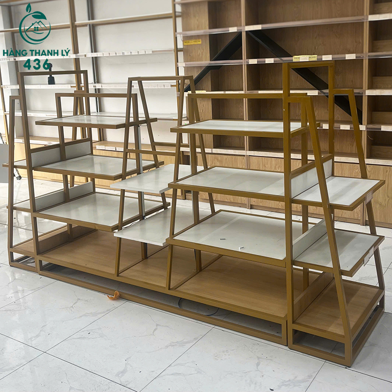 Kệ Trưng Bày Cũ Thiết Kế Nhiều Tầng Hàng Đẹp ke-trung-bay-cu-thiet-ke-nhieu-tang-hang-dep-2 Kệ Trưng Bày Cũ Thiết Kế Nhiều Tầng Hàng Đẹp