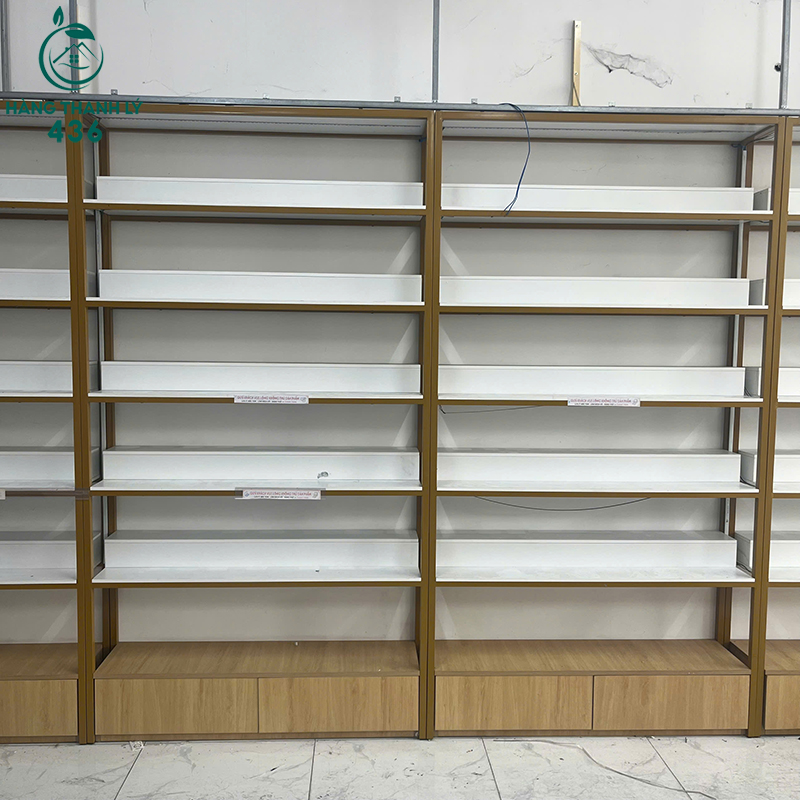 Kệ Trưng Bày Cửa Hàng Cũ 1M2X30CMX2M Màu Vàng Trắng ke-trung-bay-cua-hang-cu-1m2x30cmx2m-mau-vang-trang-4 Kệ Trưng Bày Cửa Hàng Cũ 1M2X30CMX2M Màu Vàng Trắng