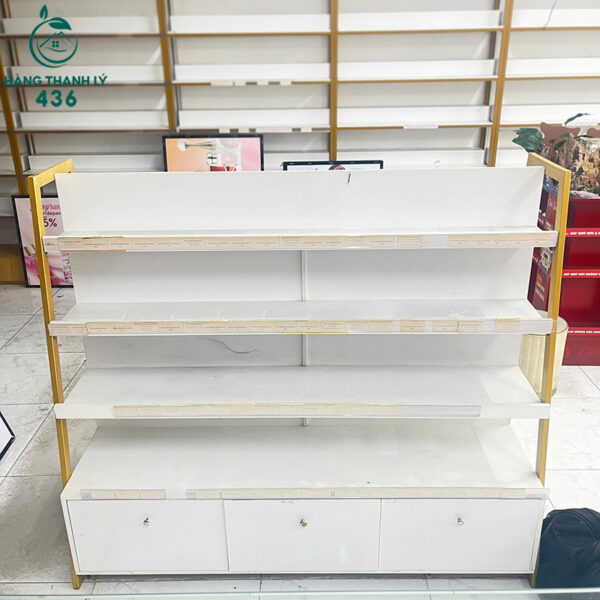 ke trung bay my pham cu khung sat son mau vang 1