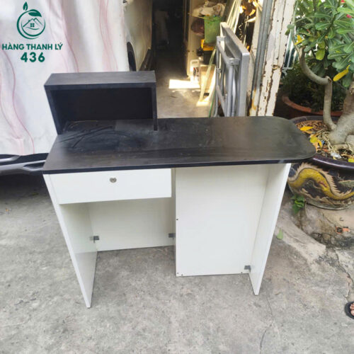 Quầy Lễ Tân Cũ 1MX40CMX1M Bo Cong Thiết Kế Kèm Hộc Tủ 2 Quầy Lễ Tân Cũ 1MX40CMX1M Bo Cong Thiết Kế Kèm Hộc Tủ