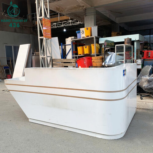 quay le tan cu 2m4x1m4x1m05 mau trang bo cong 3