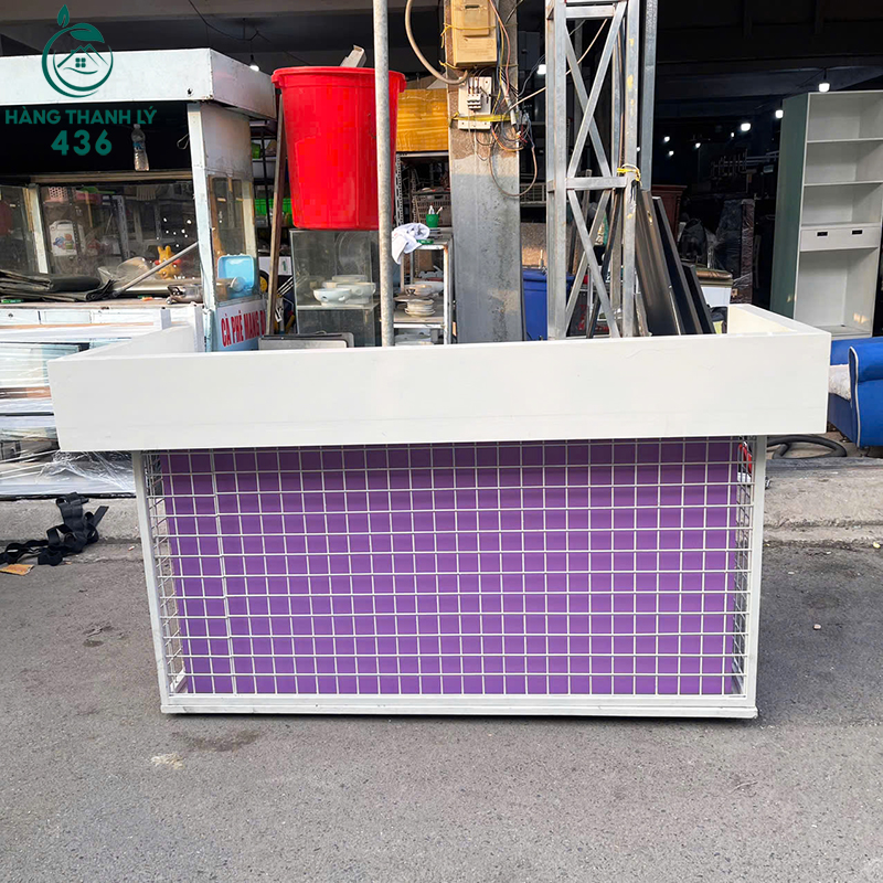Quầy Thu Ngân Cũ 1M6X70CMX90CM Thiết Kế Phối Màu Trắng Tím quay-thu-ngan-cu-1m6x70cmx90cm-thiet-ke-phoi-mau-trang-tim-3 Quầy Thu Ngân Cũ 1M6X70CMX90CM Thiết Kế Phối Màu Trắng Tím