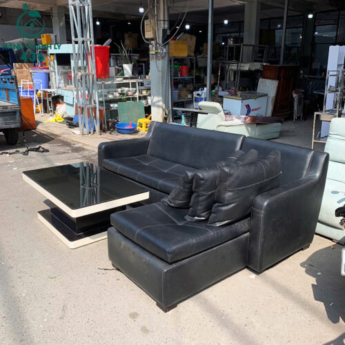 Sofa Da Góc Chữ L Cũ 2M4X1M6 Kèm Bàn Kính 2 sofa da goc chu l cu 2m4x1m6 kem ban kinh 2