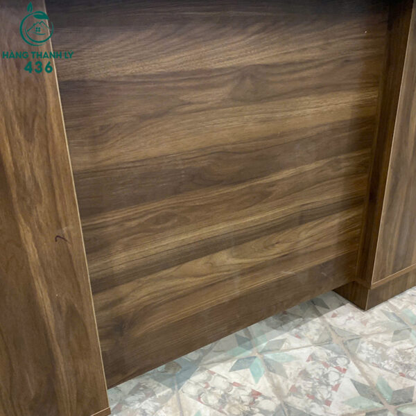 thanh ly ban lam viec nhieu ngan keo go mau nau moi 99 6