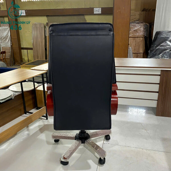 thanh ly ghe giam doc boc da mau den sang trong moi 99 3