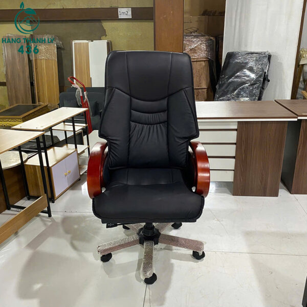 thanh ly ghe giam doc boc da mau den sang trong moi 99 6