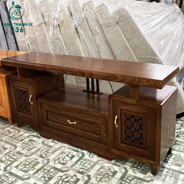 thanh ly ke tivi go mau nau thiet ke co hoc keo moi 99 1