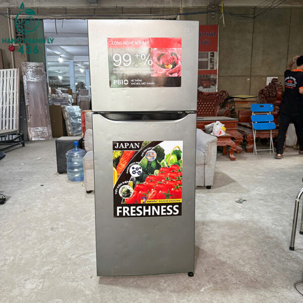 tu lanh cu lg mau bac gn l205s dung tich 187 lit 2