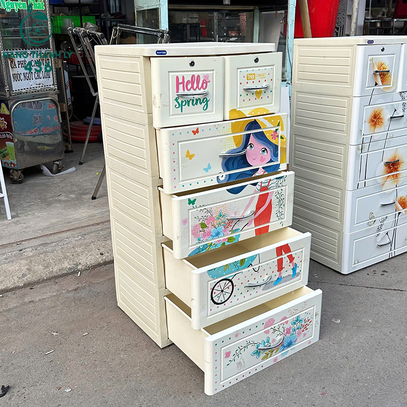 Tủ Nhựa Duy Tân Cũ 6 Ngăn Kéo In Hình Dễ Thương tu-nhua-duy-tan-cu-6-ngan-keo-in-hinh-de-thuong-2 Tủ Nhựa Duy Tân Cũ 6 Ngăn Kéo In Hình Dễ Thương