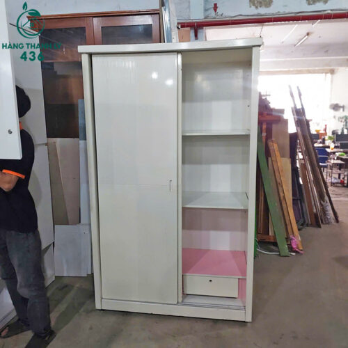 Tủ Quần Áo Cửa Lùa Gỗ Cũ Bên Trong Có Thanh Treo 2 tu quan ao cua lua go cu ben trong co thanh treo 1