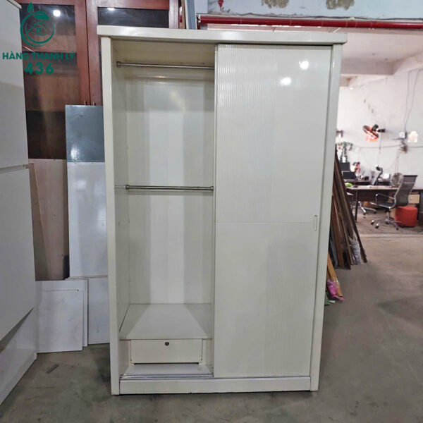 tu-quan-ao-cua-lua-go-cu-ben-trong-co-thanh-treo (2) tu quan ao cua lua go cu ben trong co thanh treo 2