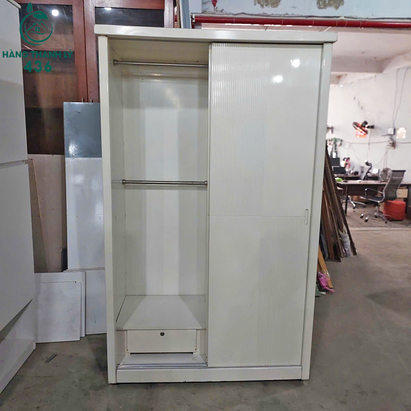 Tủ Quần Áo Cửa Lùa Gỗ Cũ Bên Trong Có Thanh Treo tu-quan-ao-cua-lua-go-cu-ben-trong-co-thanh-treo-2 Tủ Quần Áo Cửa Lùa Gỗ Cũ Bên Trong Có Thanh Treo