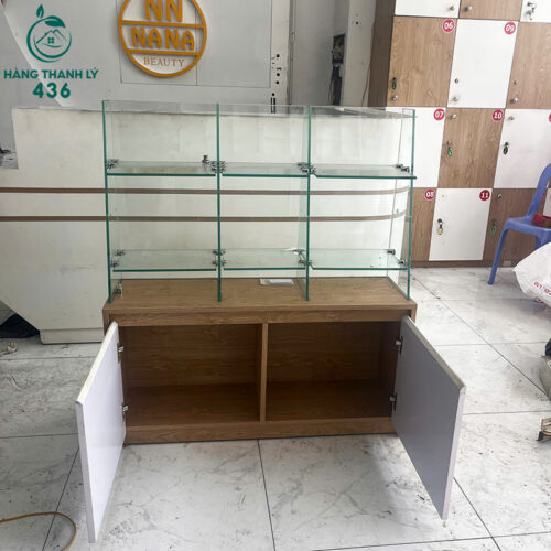 Tủ Trưng Bày Kính Cũ Có Ngăn Dưới Tiện Lưu Trữ 2 tu trung bay kinh cu co ngan duoi tien luu tru 1