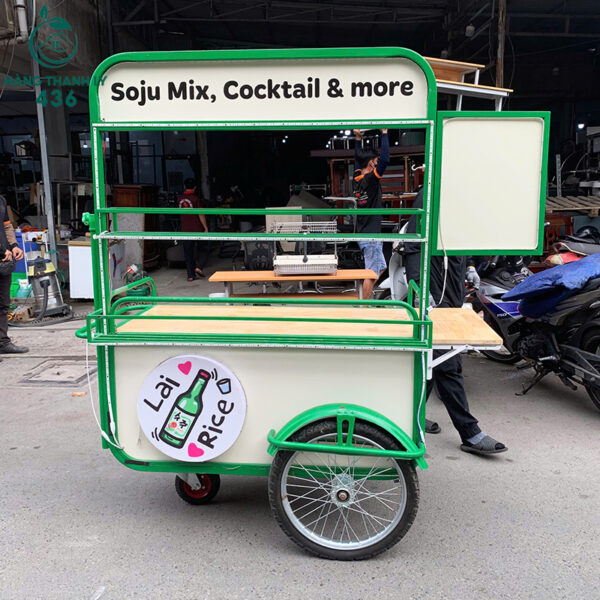 xe-day-ban-hang-cu-1m6-x-72cm-x-1m8-khung-sat-son-xanh-chac-chan (3) xe day ban hang cu 1m6 x 72cm x 1m8 khung sat son xanh chac chan 3