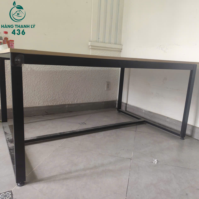 Bàn Họp Cũ 1M6X1M2X75CM Chân Sắt Vuông Chắc Chắn ban-hop-cu-1m6x1m2x75cm-chan-sat-vuong-chac-chan-1 Bàn Họp Cũ 1M6X1M2X75CM Chân Sắt Vuông Chắc Chắn