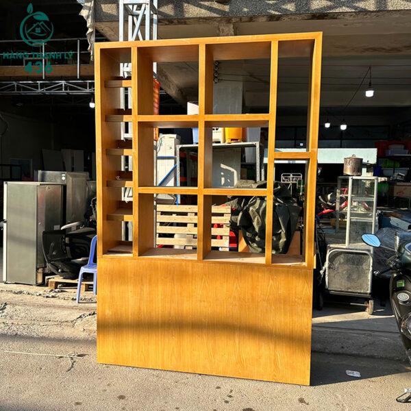 ke go trung bay cu 1m7x2m5 dang dung nhieu o 3