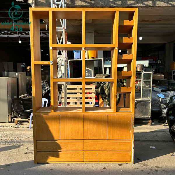 ke go trung bay cu 1m7x2m5 dang dung nhieu o 4