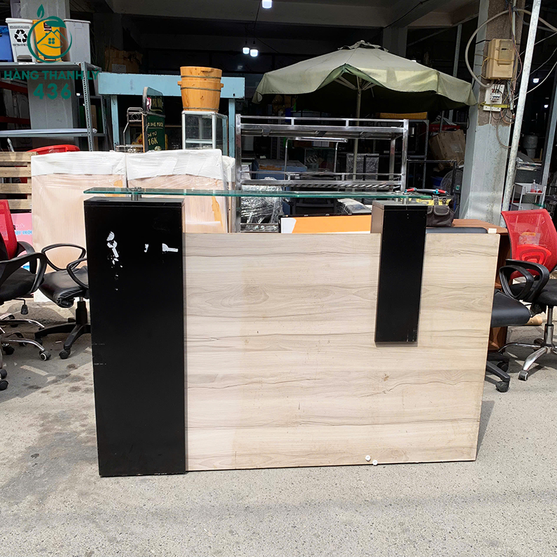 Quầy Lễ Tân Cũ 1M6X1M1X60CM Gỗ Phối Kính Trên Mặt quay-le-tan-cu-1m6x1m1x60cm-go-phoi-kinh-tren-mat-2-1 Quầy Lễ Tân Cũ 1M6X1M1X60CM Gỗ Phối Kính Trên Mặt