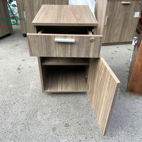 tu cabin cu mau nau van go sang trong 1