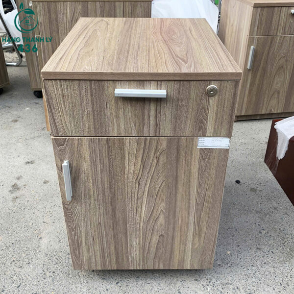 tu cabin cu mau nau van go sang trong 2