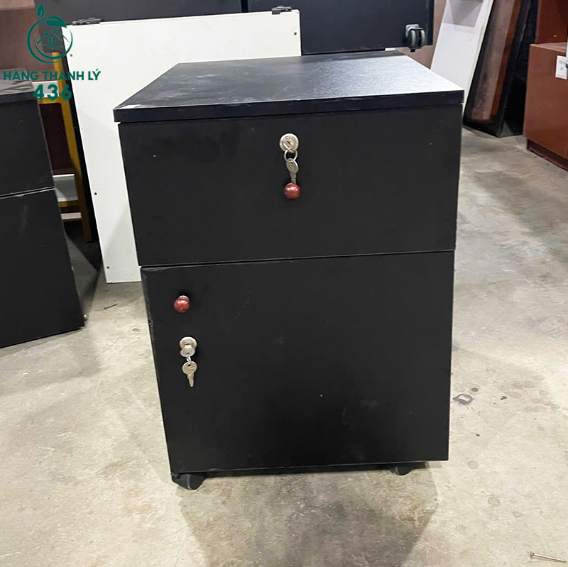 Tủ Hồ Sơ Cũ Có Khóa An Toàn tu-phu-ban-lam-viec-cu-co-khoa-an-toan-4 Tủ Hồ Sơ Cũ Có Khóa An Toàn