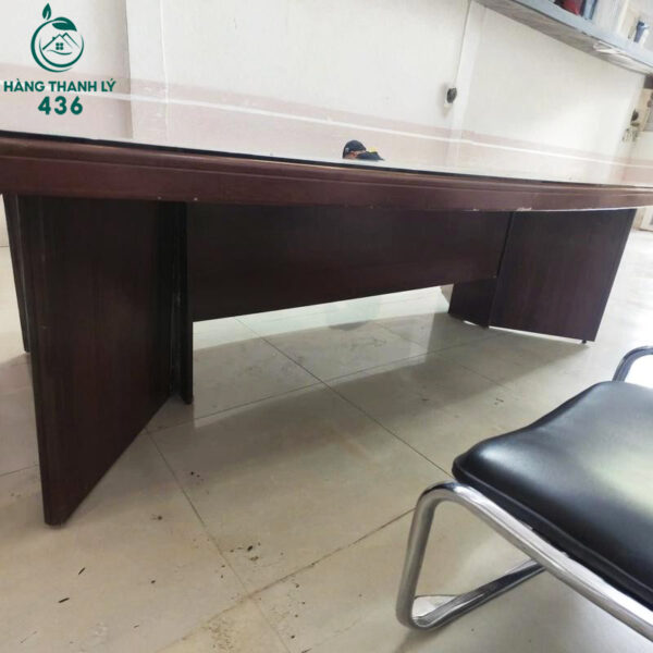 Bàn Họp Cũ 2M9X1M35X75CM Mặt Cong Vân Gỗ Nâu Đậm