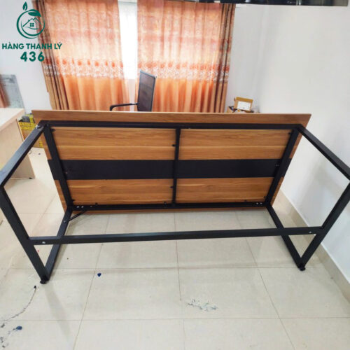 ban hop cu chan sat chu u 2mx1m van go nau 1