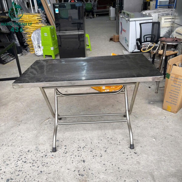 ban inox cu kich thuoc 1m2x70 rong rai de dung 3