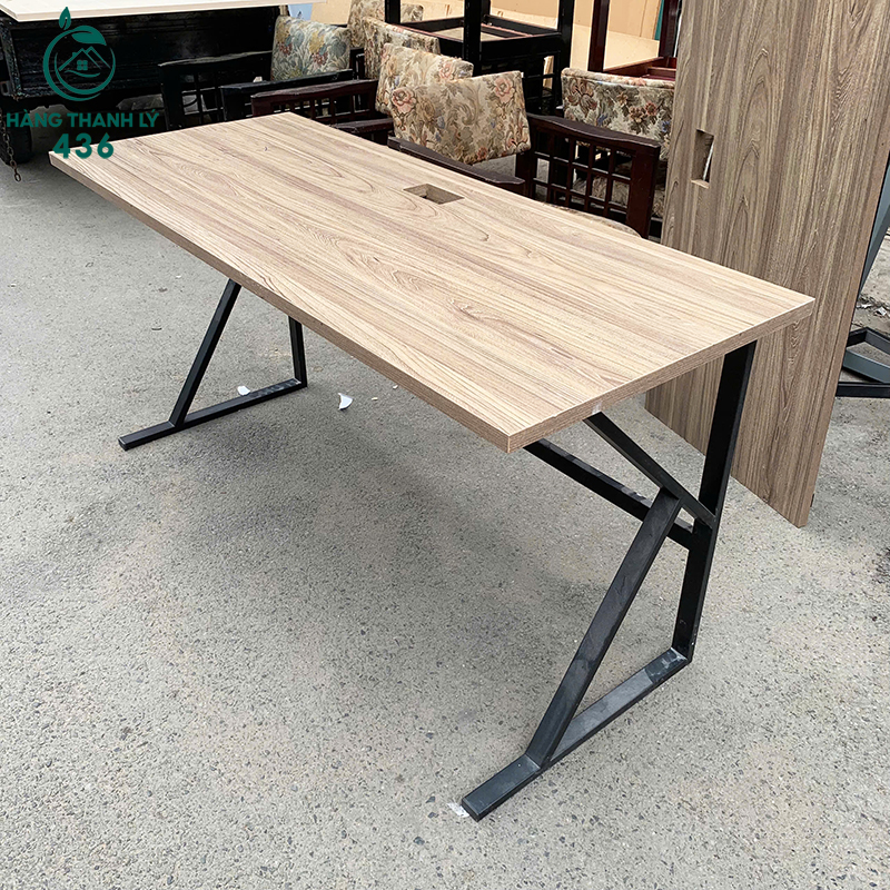 Bàn Làm Việc Cũ 1M5X60CM Mặt Gỗ Chân Chữ K ban-lam-viec-cu-1mm5x60-mat-go-chan-chu-k-1 Bàn Làm Việc Cũ 1M5X60CM Mặt Gỗ Chân Chữ K